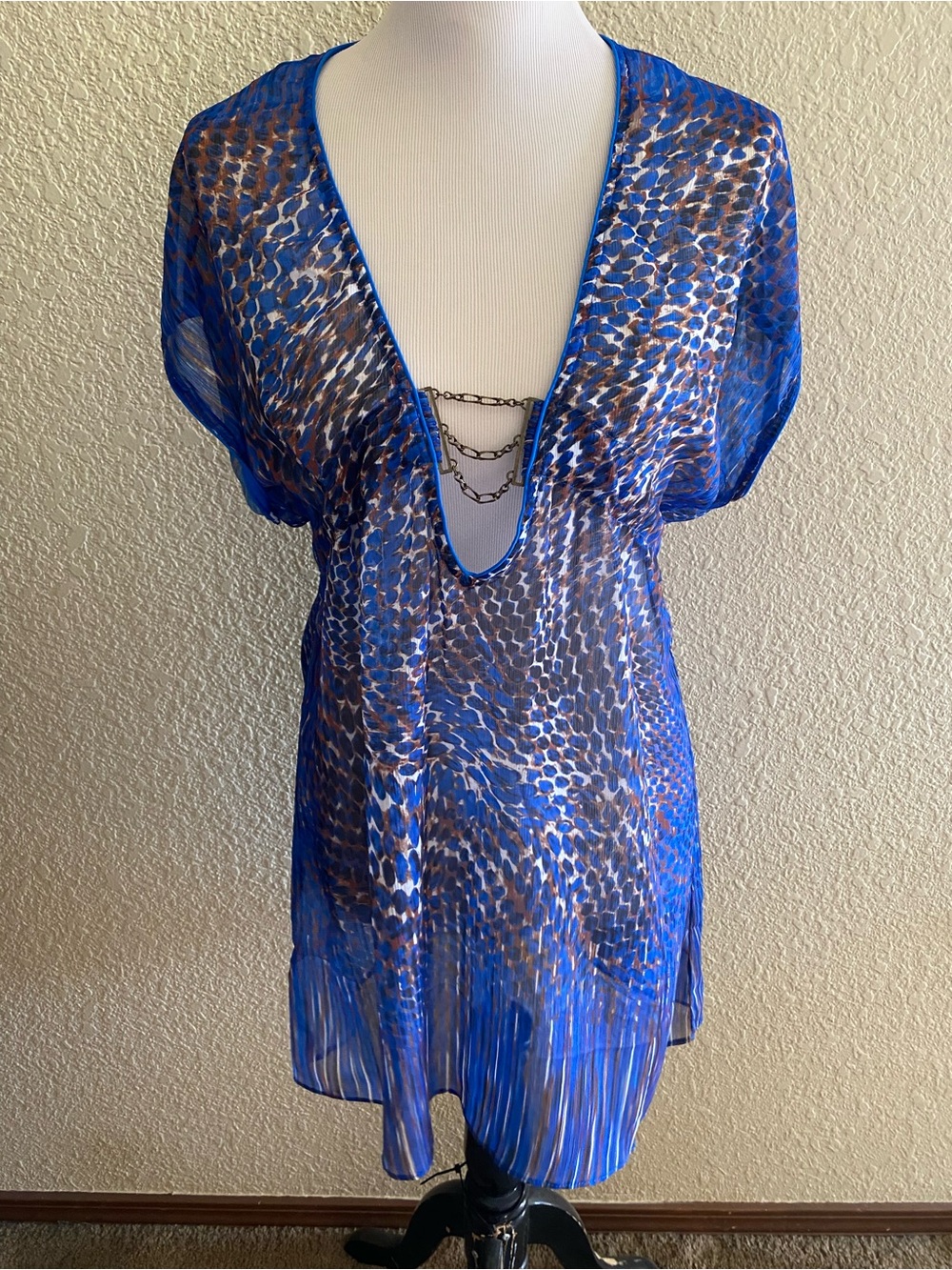 Becca Animal Print V-Neck Sheer Swim Cover Up Tunic Top Blue Chain Metal Detail